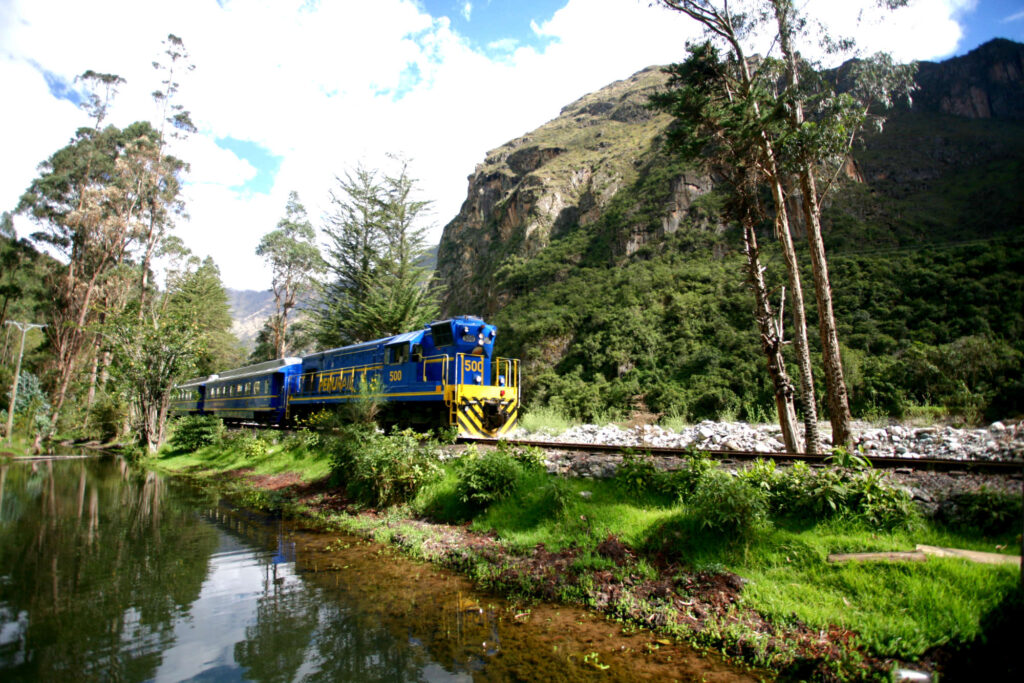 Machu Picchu por Tren desde Cusco (2 Días)