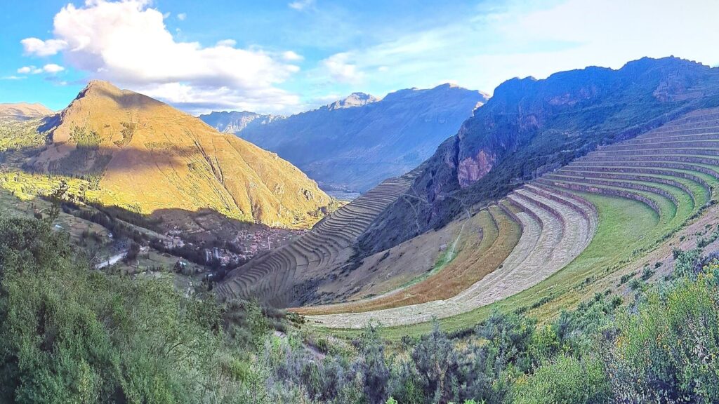 Valle Sagrado VIP con Conexión a Machu Picchu (2 Días)